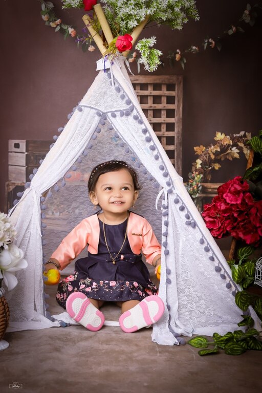 Toddler Rustic Wooden Backdrop With Teepee Setup 224